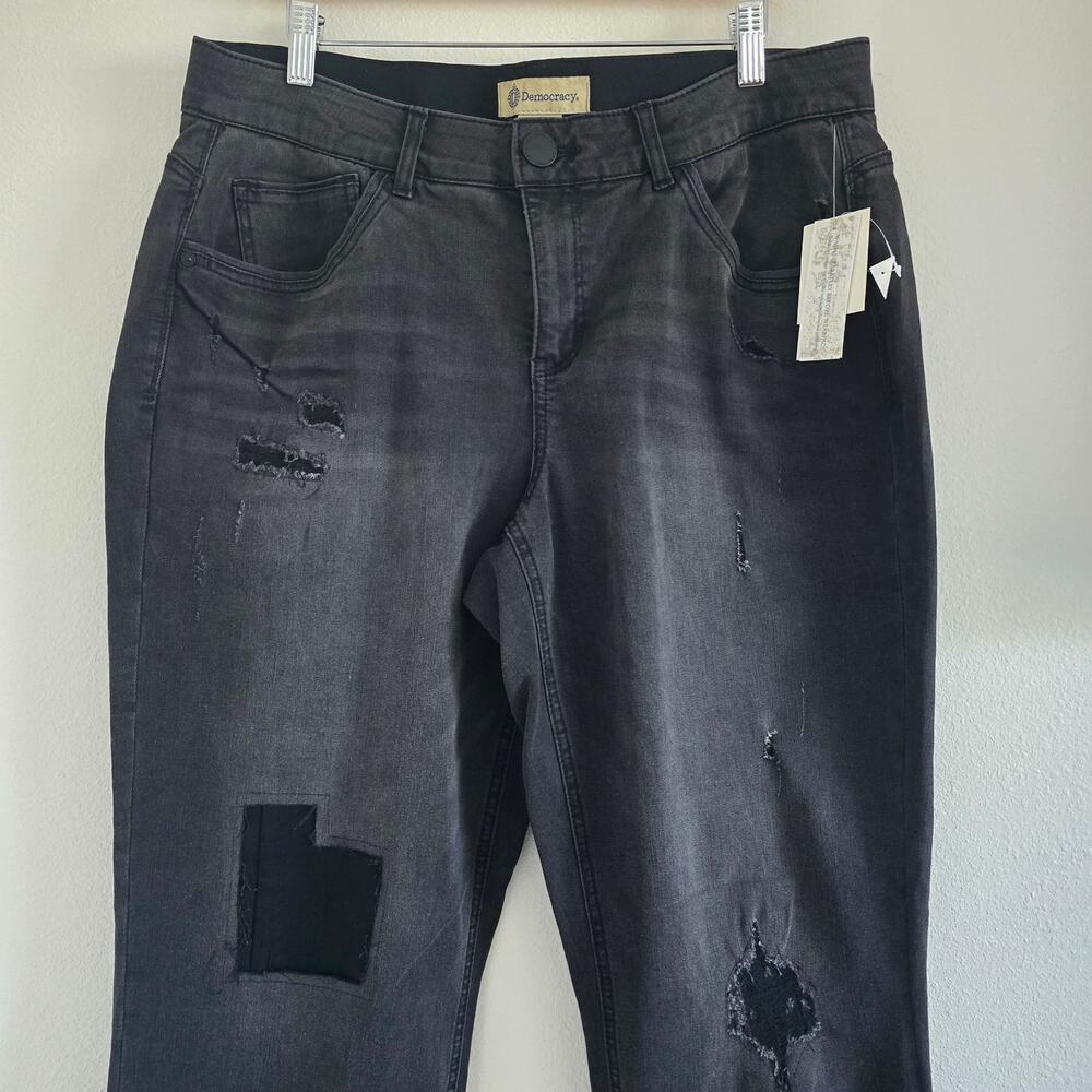 NWT Democracy Ab Technology Womens 16W Ripped Girlfriend Patch Jeans Black - Picture 2 of 9